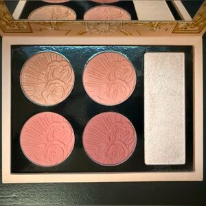Pat McGrath Divine Blush + Glow Cheek Palette: Nude Venus